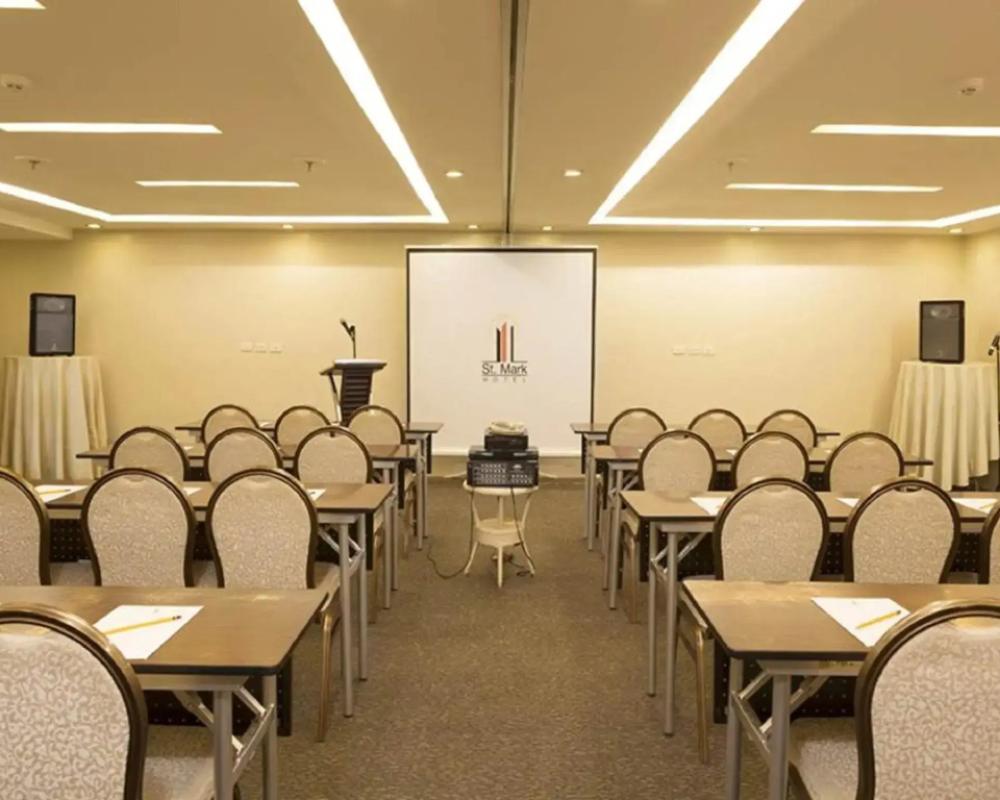 фото St. Mark Hotel