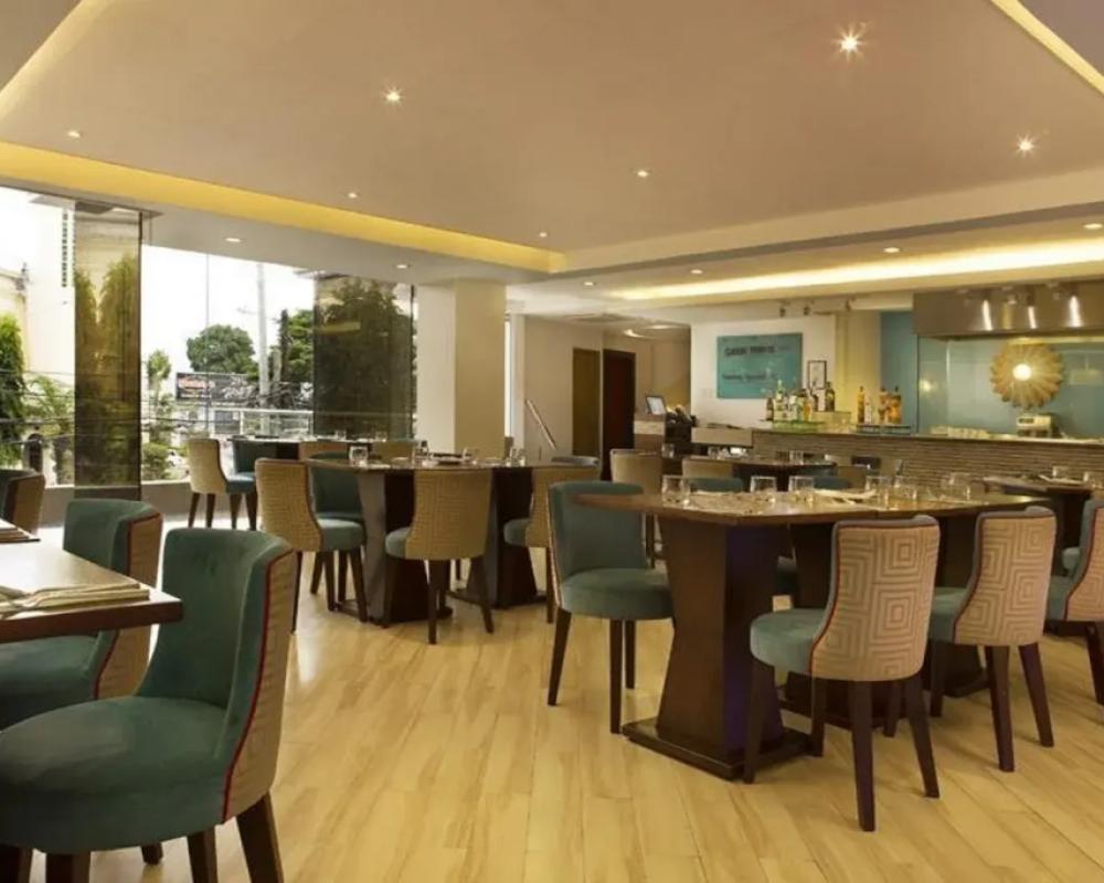 фото St. Mark Hotel