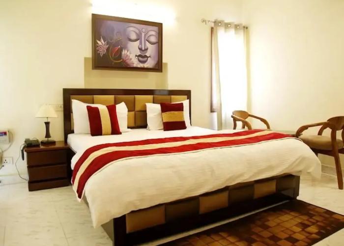 Room in Guest Room - Maplewood Guest House, Neeti Bagh, New Delhiit is a Boutiqu Guest House