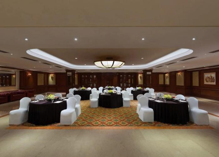 Sheraton New Delhi Hotel