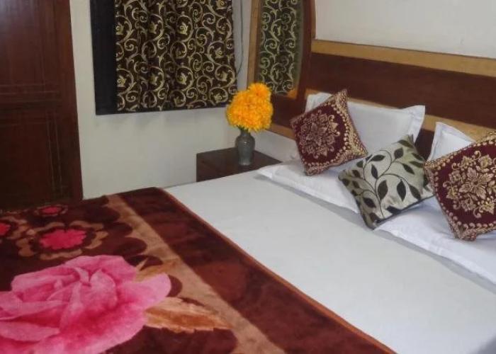 Hotel Darpan Palace