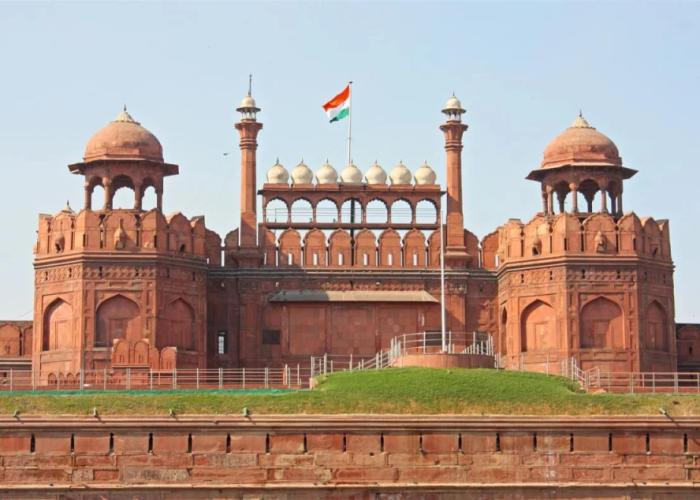 Hotel Darpan Palace