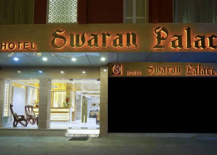 Hotel Swaran Palace
