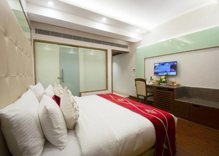Hotel Swaran Palace