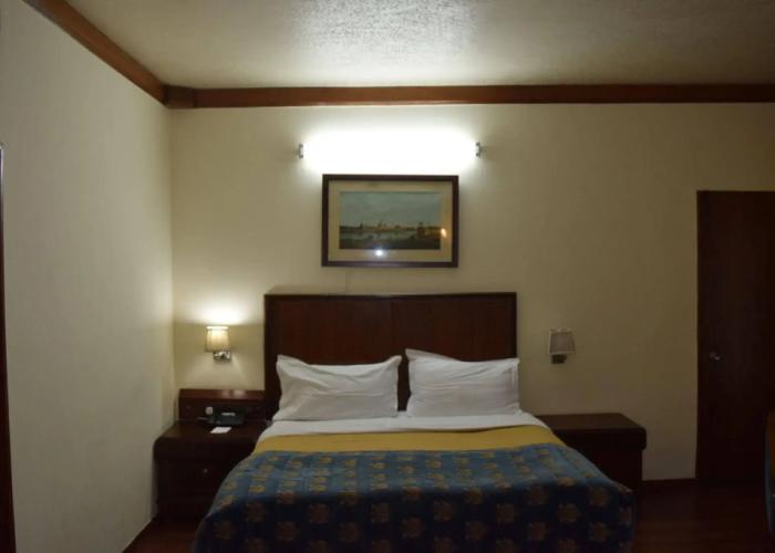 Hotel Samrat