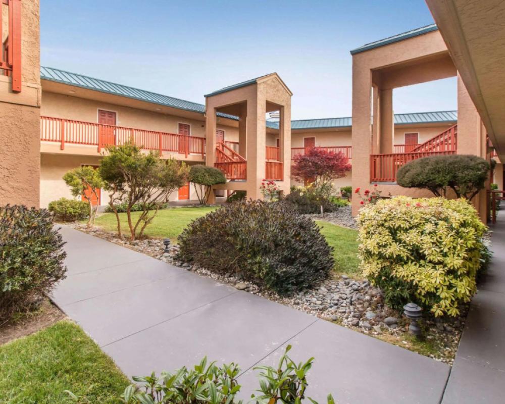 Quality Inn & Suites Crescent City Redwood Coast
