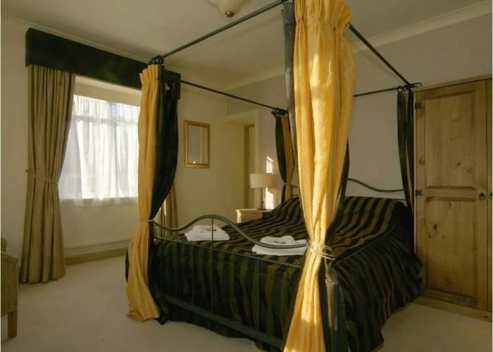 Village House Coaching Inn