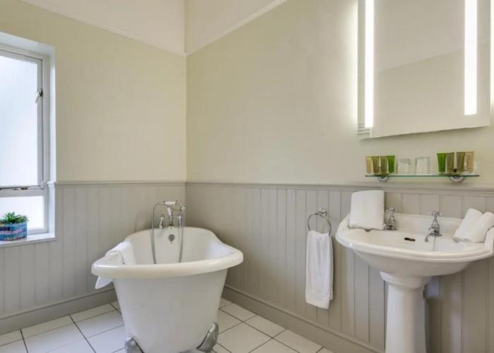 Sudbury House Hotel
