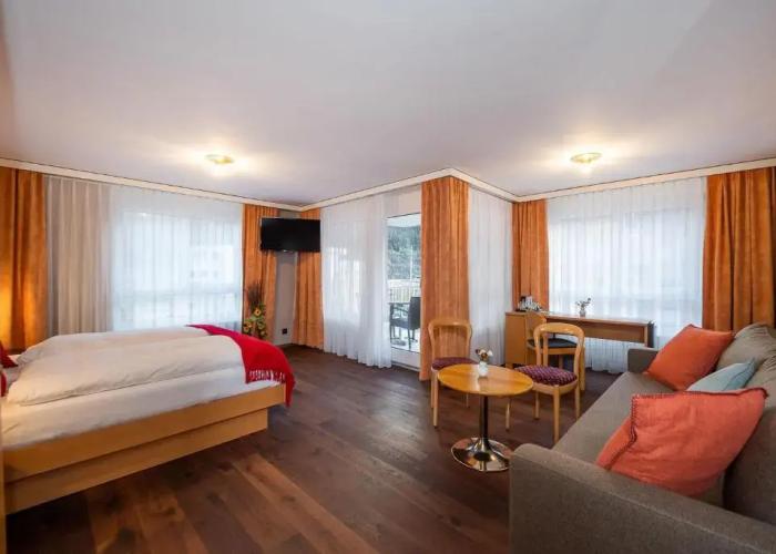 Hotel Alex