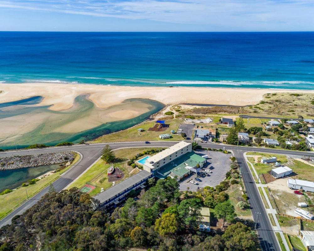 фото Scamander Beach Resort