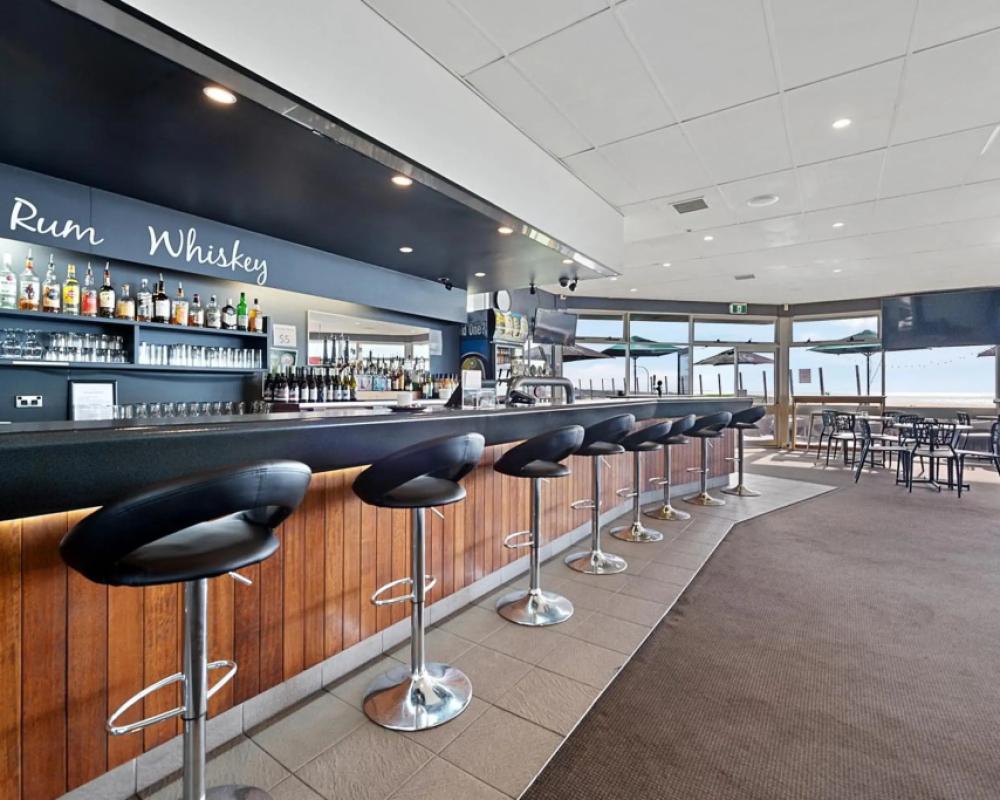 фото Scamander Beach Resort