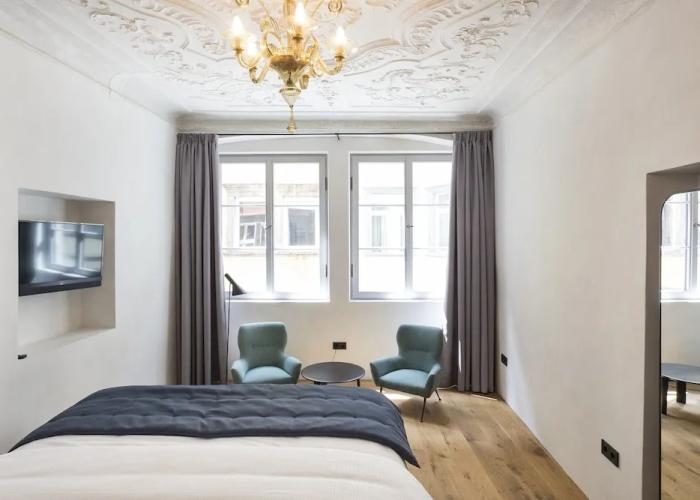 Goldenstern Townhouse