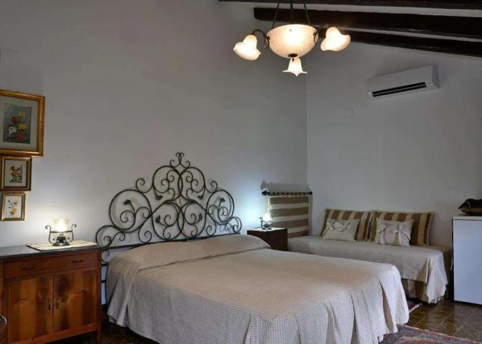 B&B Four Winds