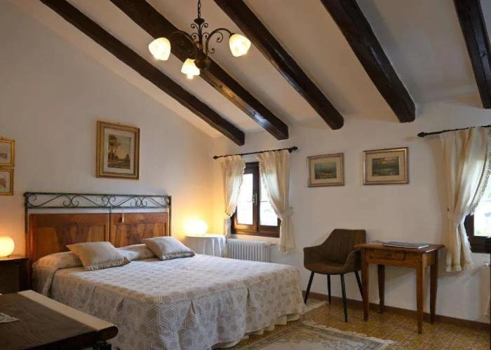 B&B Four Winds