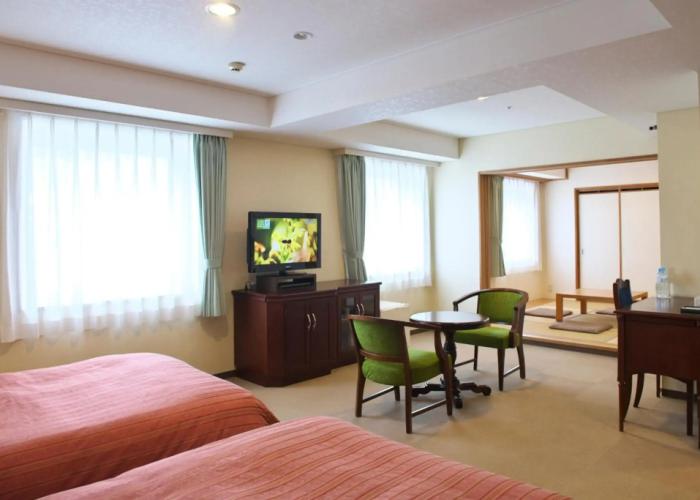 Chitose Station Hotel