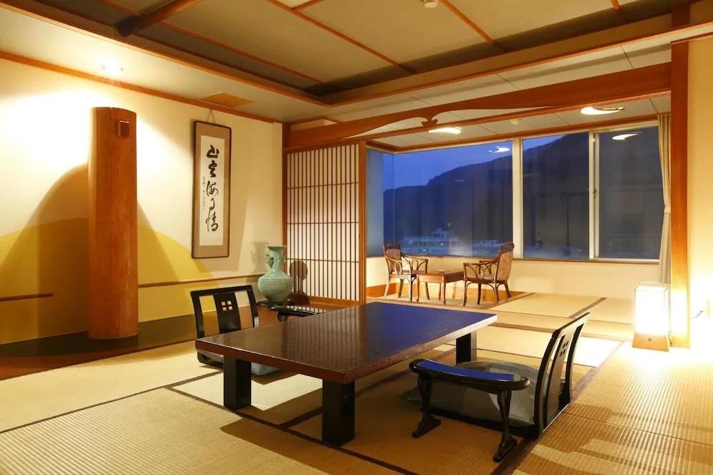 фото Tokiwaya
