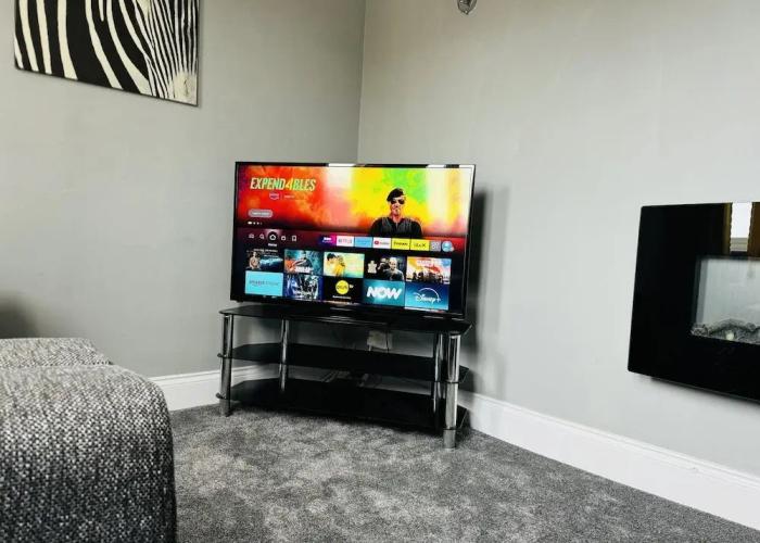 4 Bedrooms Full House Stourbridge Birmingham