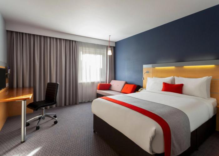 Holiday Inn Express Birmingham Redditch by IHG