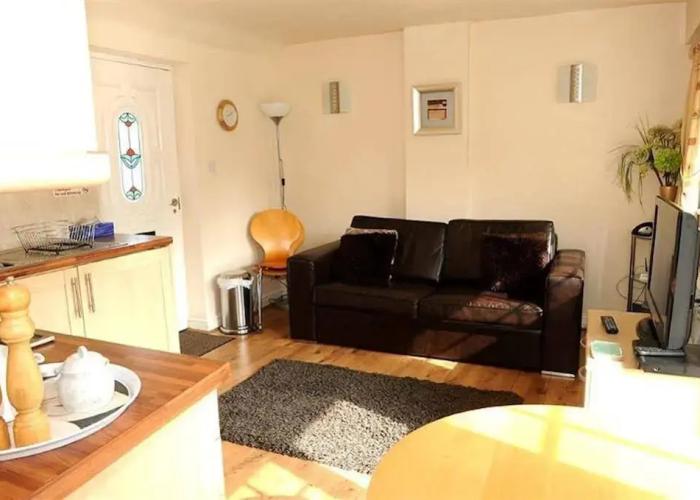 Little Rushbrook Cottages