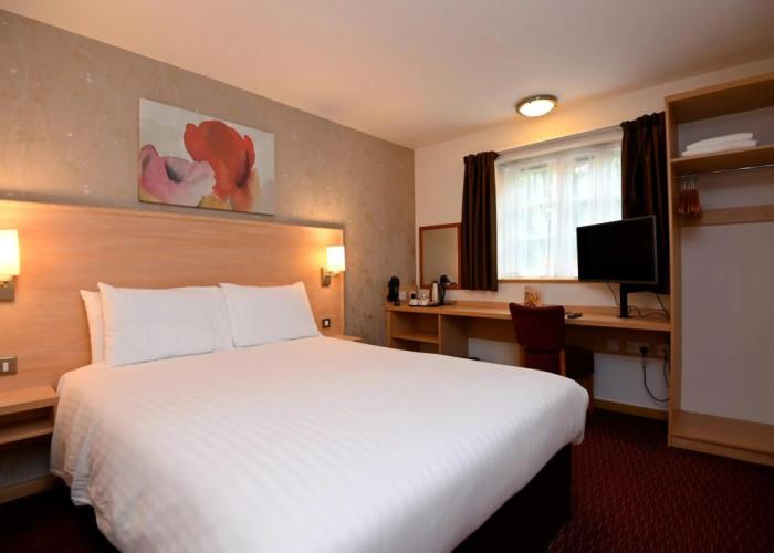 Meadow Farm, Redditch by Marstons Inns