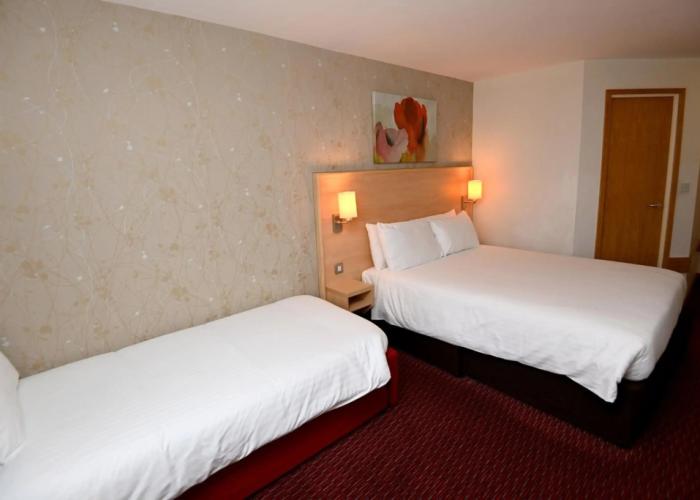 Meadow Farm, Redditch by Marstons Inns
