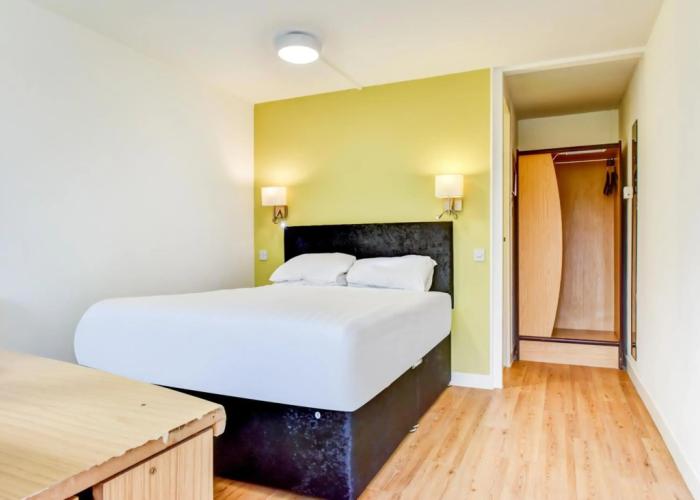 The Hotel Rafiya, Redditch
