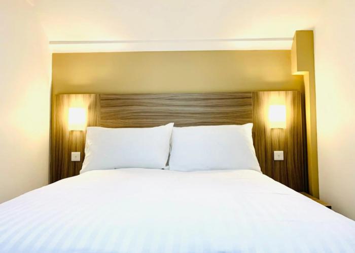 De Regency Style Hotel