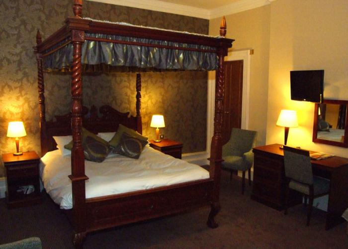 The Manor House Inn
