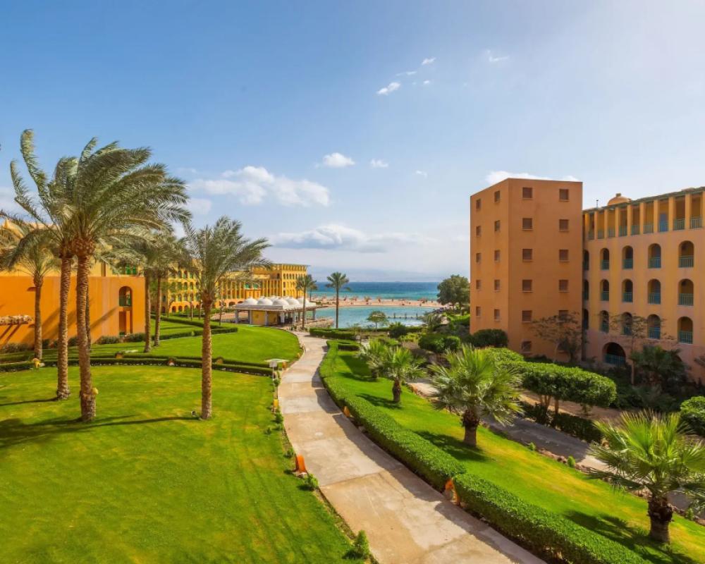 фото Strand Beach Resort