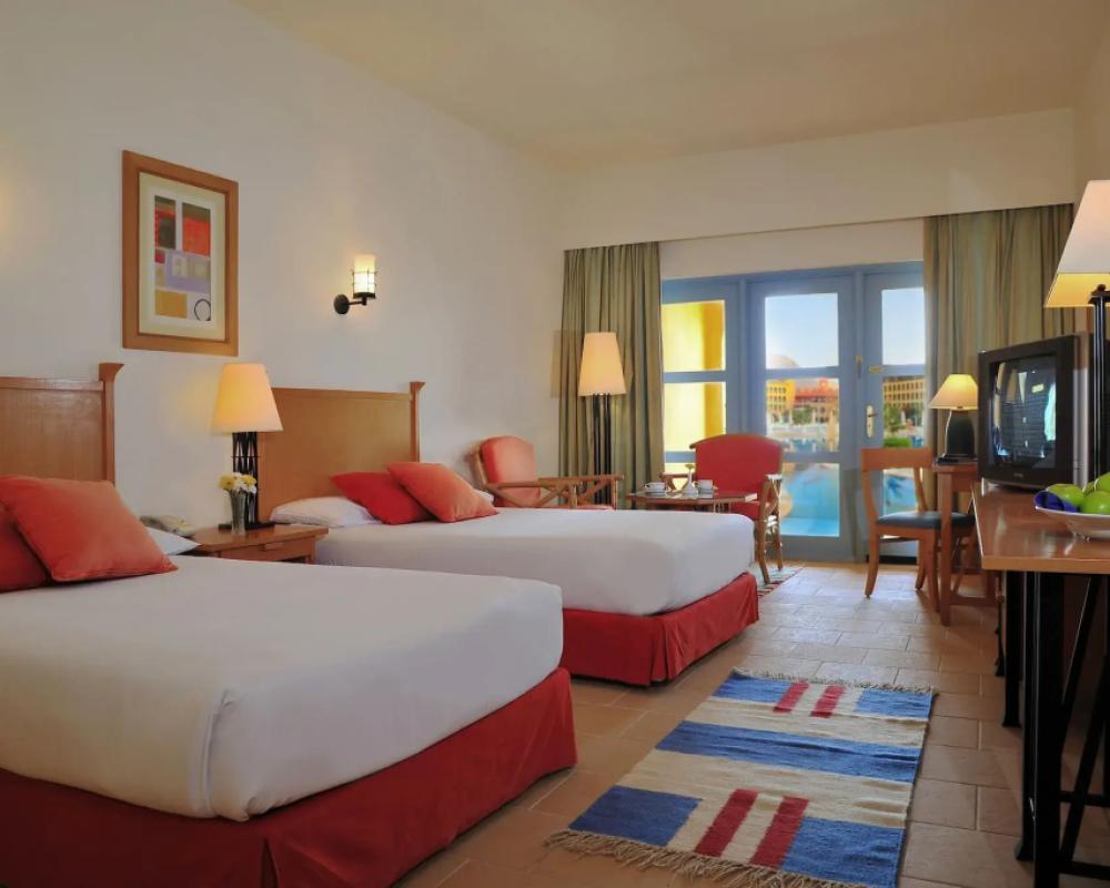 фото Strand Beach Resort