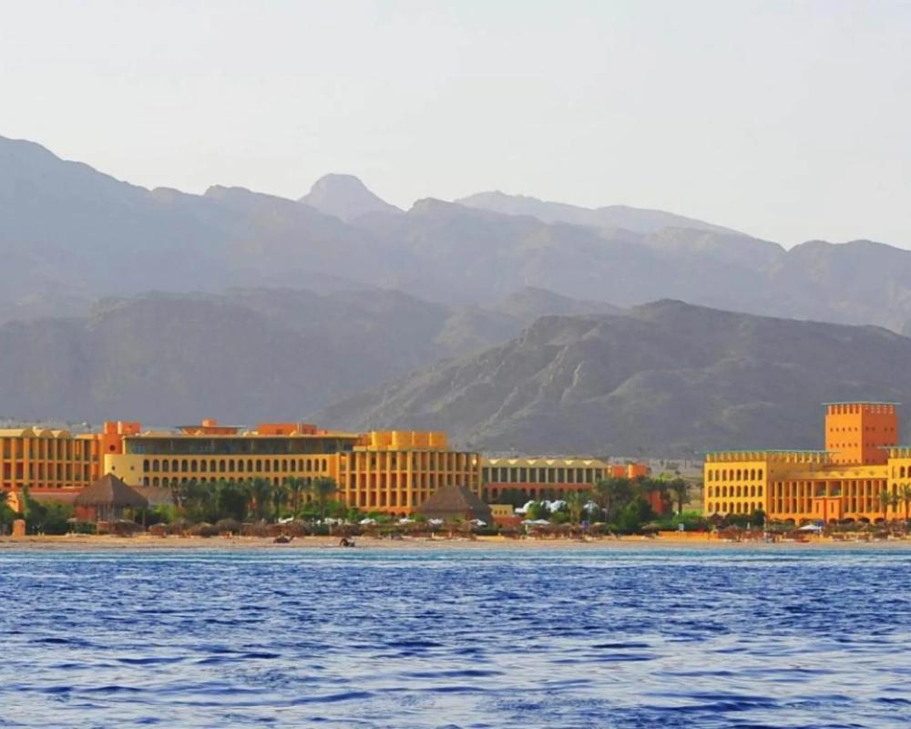 фото Strand Beach Resort