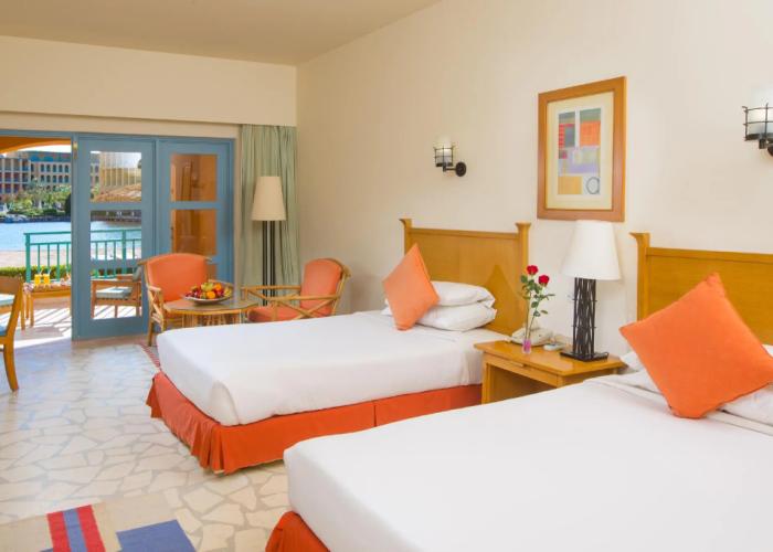 Strand Beach Resort