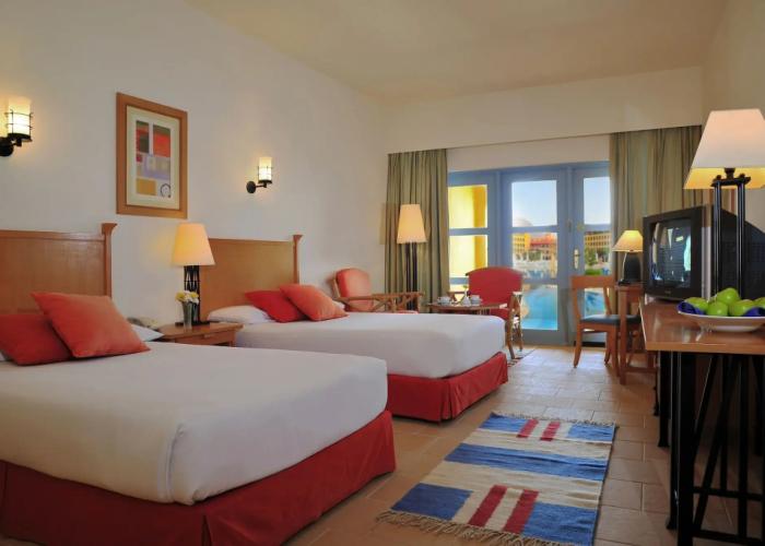 Strand Beach Resort