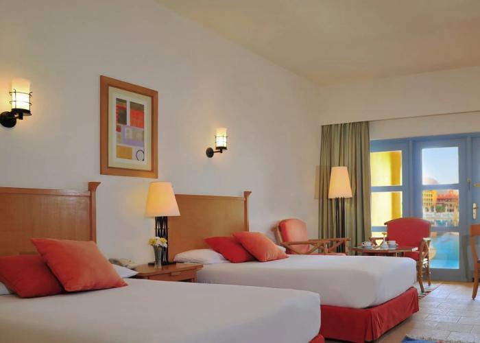 Strand Beach Resort