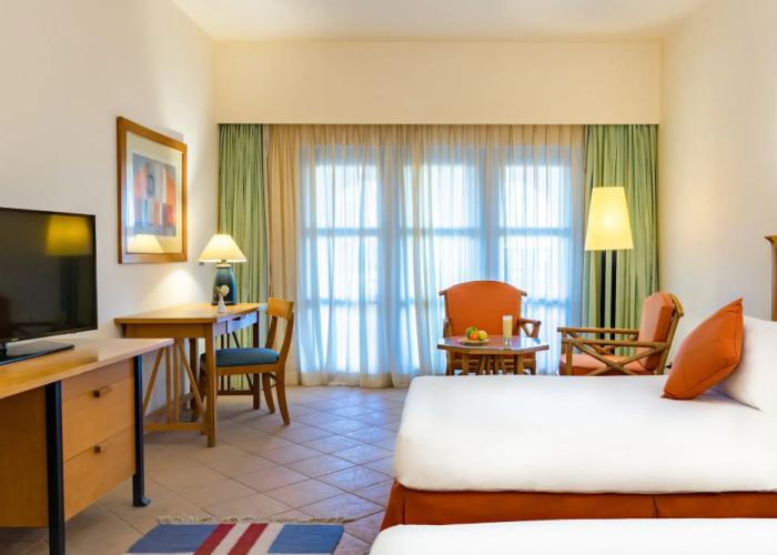 Strand Beach Resort