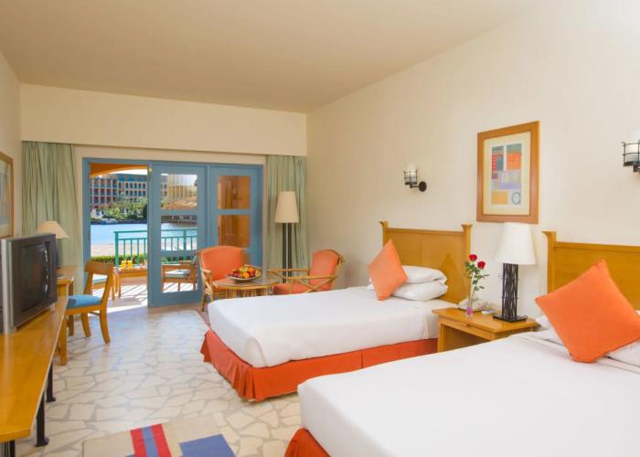 Strand Beach Resort