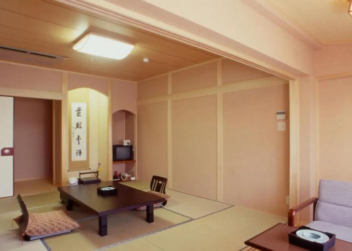 Hitomarukadan Ryokan