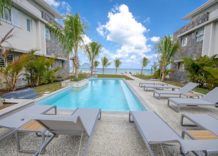 L'Escale Beachfront Luxury Suite By Dream Escapes