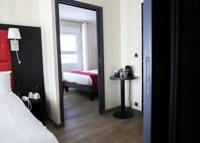 Logis Hôtel Saint-Guirec et de la Plage