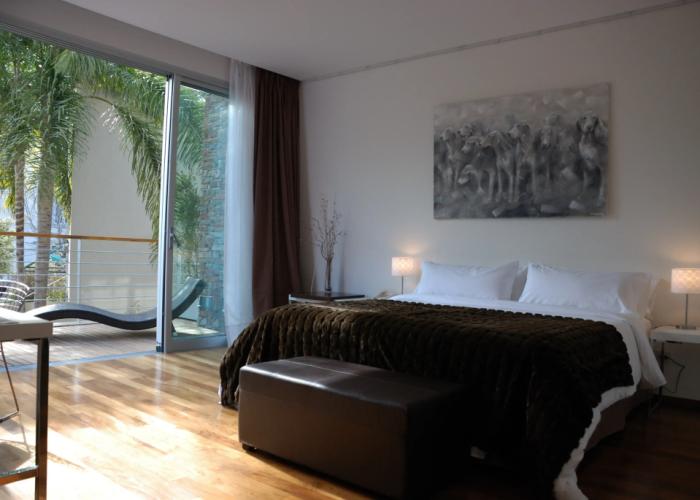 San Isidro Plaza Hotel