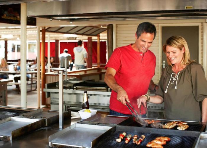 Outback Hotel & Lodge