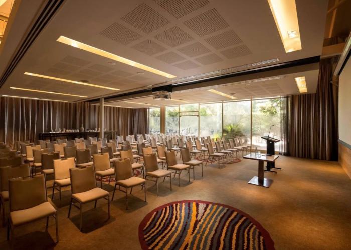 Outback Hotel & Lodge
