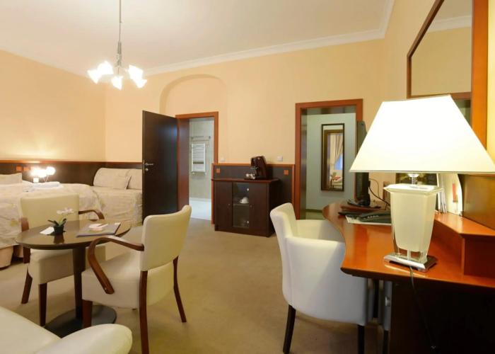 Hotel Grand
