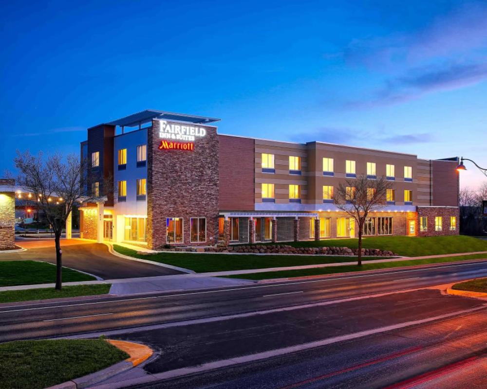 Fairfield Inn & Suites by Marriott Madison Verona