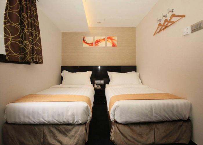Noble Park Hotel