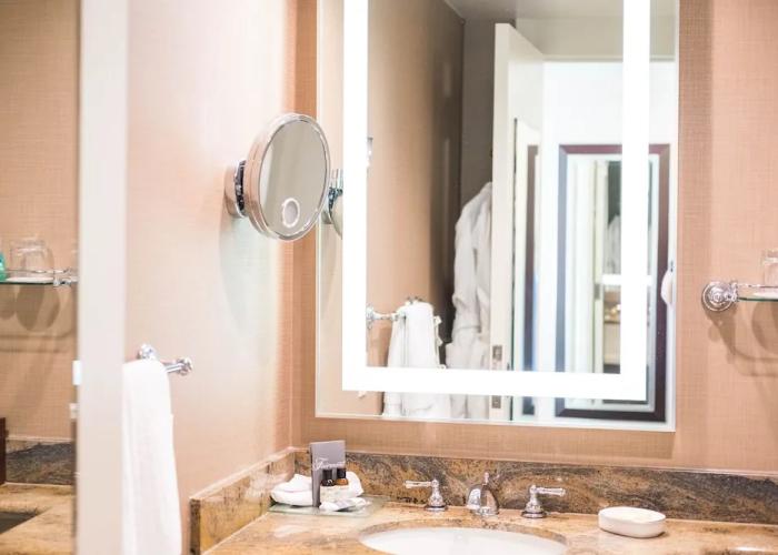The Fairmont Winnipeg Gold Experience