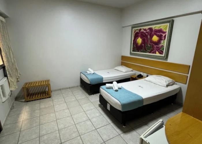 Hotel Gemeos