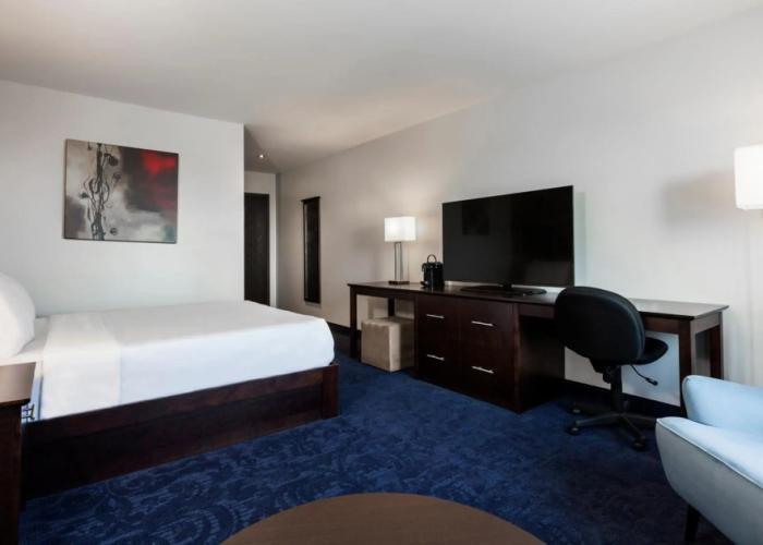 Imperia Hotel and Suites