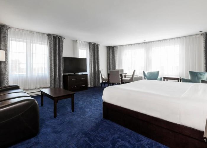 Imperia Hotel and Suites