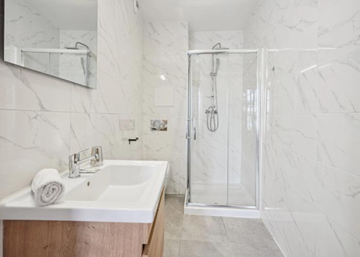 Hotel Le National Clichy Paris